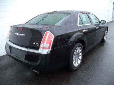 2012 Chrysler 300C  Base