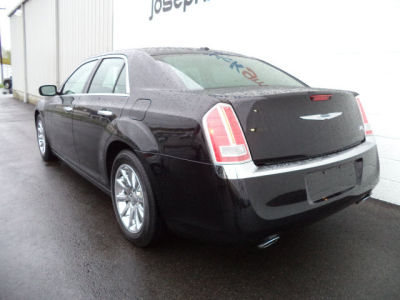 2012 Chrysler 300C  Base