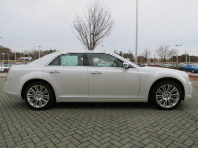 2011 Chrysler 300C
