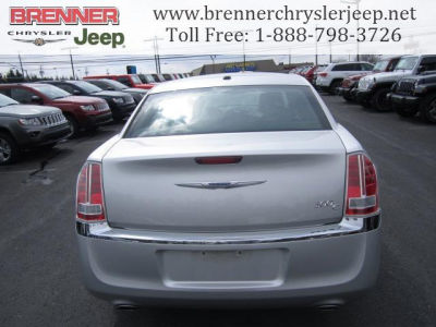 2012 Chrysler 300C  Base