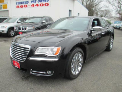 2012 Chrysler 300C  Base