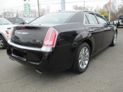 2012 Chrysler 300C  Base