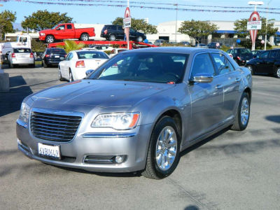 2011 Chrysler 300C  Base