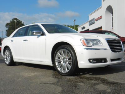 2011 Chrysler 300C  Base