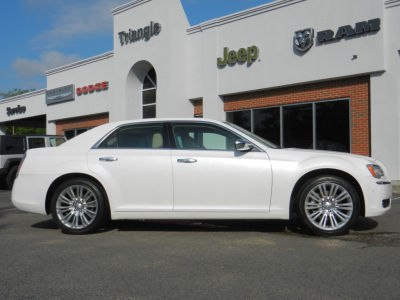 2011 Chrysler 300C  Base