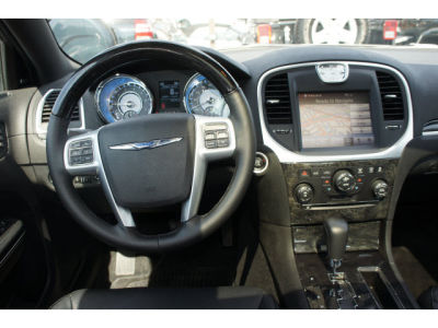 2011 Chrysler 300C  Base
