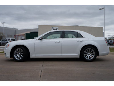2012 Chrysler 300C  Base