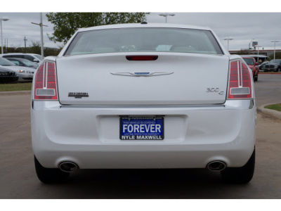 2012 Chrysler 300C  Base
