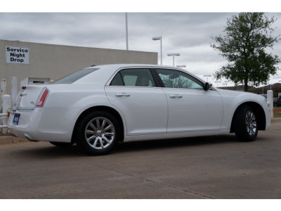 2012 Chrysler 300C  Base