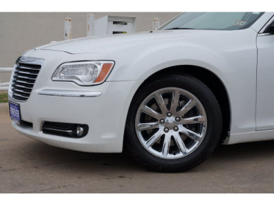 2012 Chrysler 300C  Base