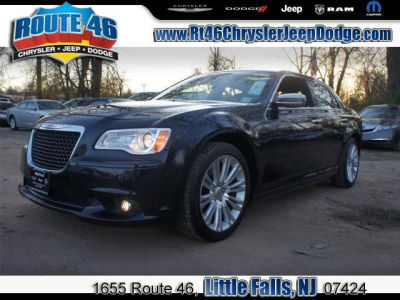 2011 Chrysler 300C  Base