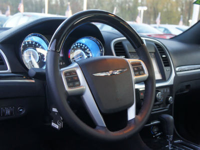 2011 Chrysler 300C  Base