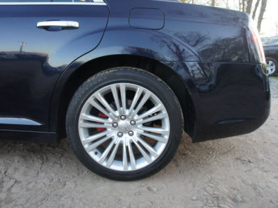 2011 Chrysler 300C  Base