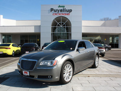 2011 Chrysler 300C  Base