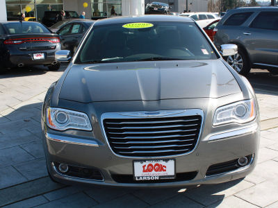 2011 Chrysler 300C  Base