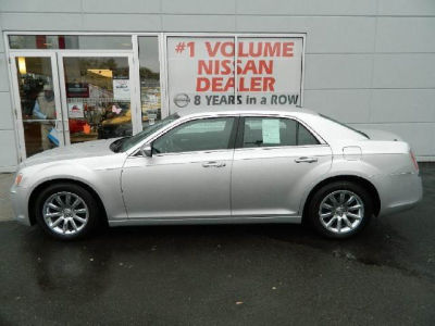 2012 Chrysler 300C  Base