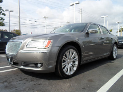 2011 Chrysler 300C  Base