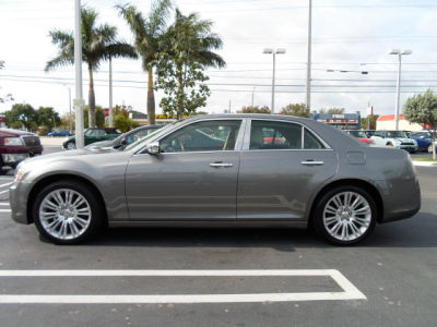 2011 Chrysler 300C  Base