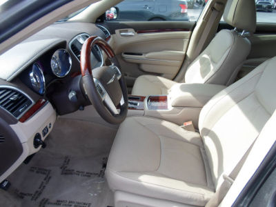 2011 Chrysler 300C  Base