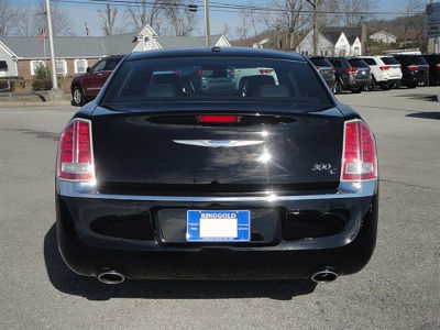 2012 Chrysler 300C  Base
