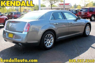 2012 Chrysler 300C  Base