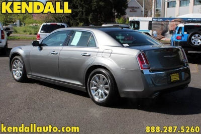 2012 Chrysler 300C  Base