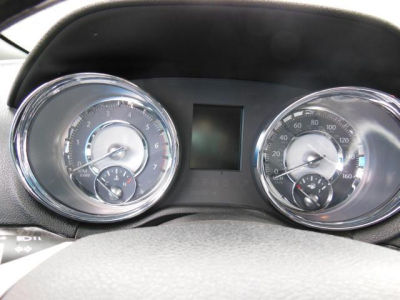 2011 Chrysler 300C  Base