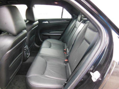 2011 Chrysler 300C  Base