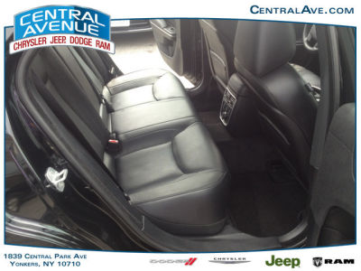 2012 Chrysler 300C  Base