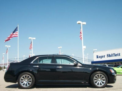 2012 Chrysler 300C  Base