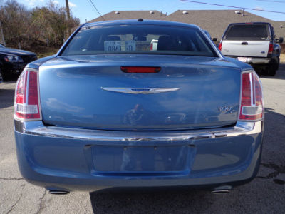 2011 Chrysler 300C  Base