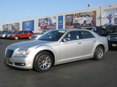 2012 Chrysler 300C  Base