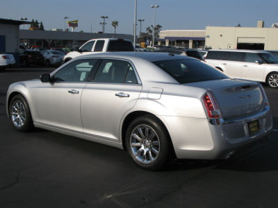 2012 Chrysler 300C  Base