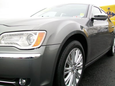 2011 Chrysler 300C  Base