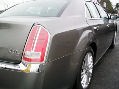 2011 Chrysler 300C  Base