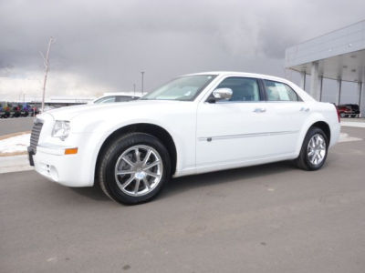 2010 Chrysler 300C  Base