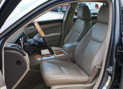 2012 Chrysler 300C  Base