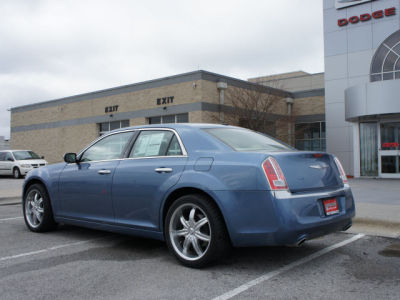 2011 Chrysler 300C  Base
