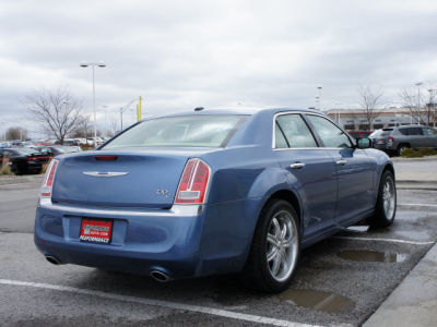 2011 Chrysler 300C  Base