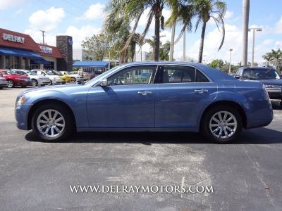 2011 Chrysler 300C  Base