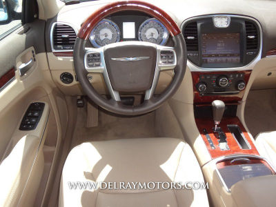 2011 Chrysler 300C  Base