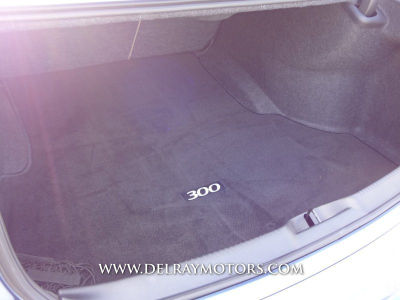 2011 Chrysler 300C  Base