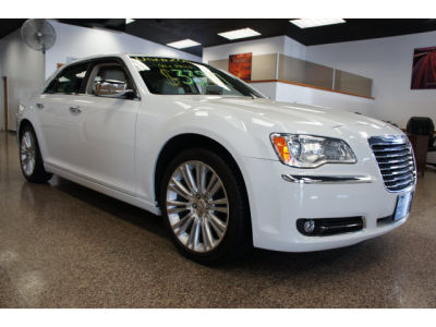 2011 Chrysler 300C  Base