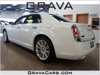 2011 Chrysler 300C  Base