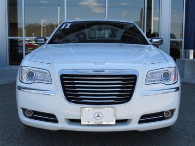 2011 Chrysler 300C  Base