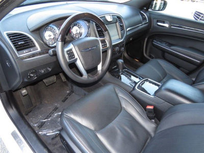 2011 Chrysler 300C  Base