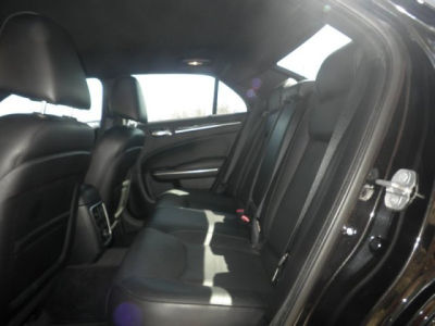 2011 Chrysler 300C  Base
