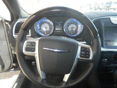 2011 Chrysler 300C  Base