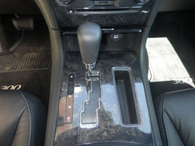 2011 Chrysler 300C  Base