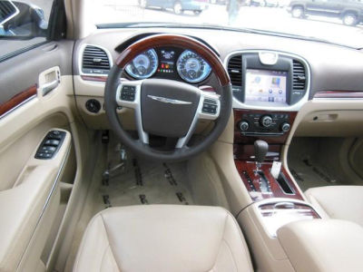 2011 Chrysler 300C